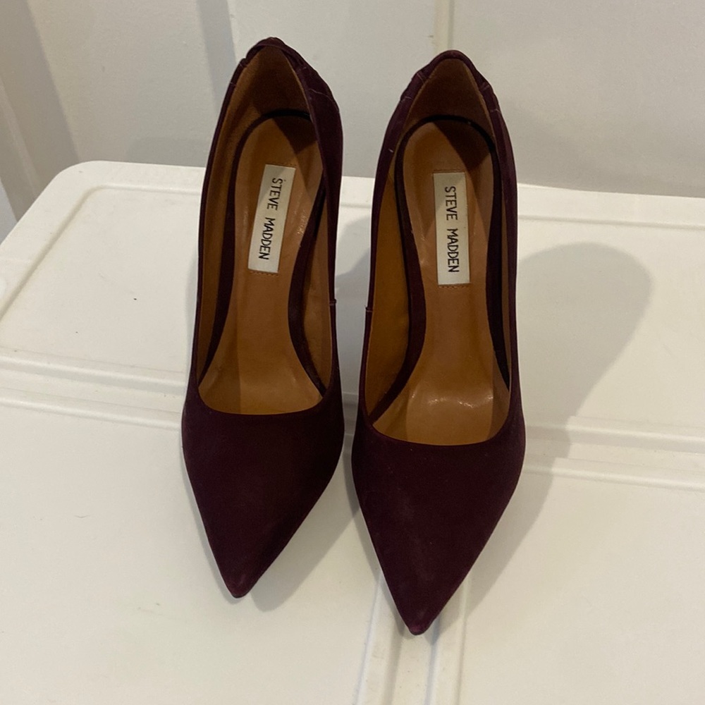 Burgundy suede pumps